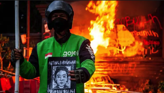 INDONESIA ANARQUISMO